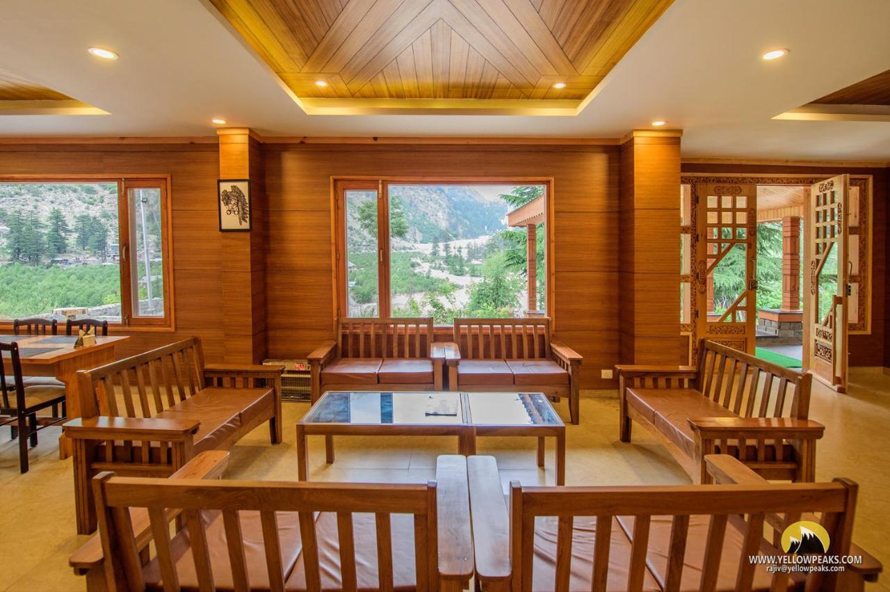 호텔 바트세리 Sāngla 외부 사진